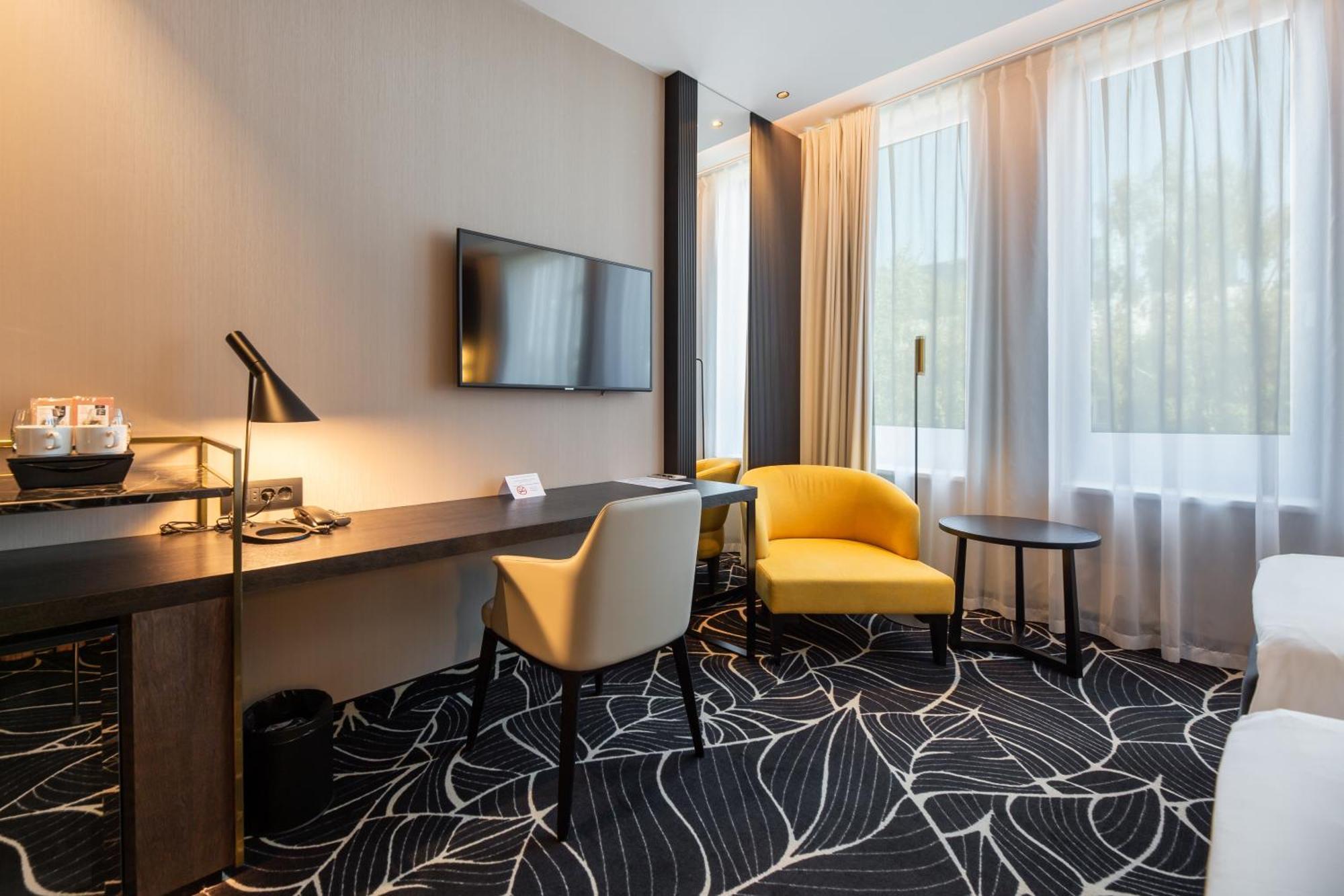 Movenpick Hotel Таллин Экстерьер фото